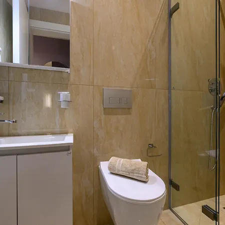 Blueblood - The * Kalamata