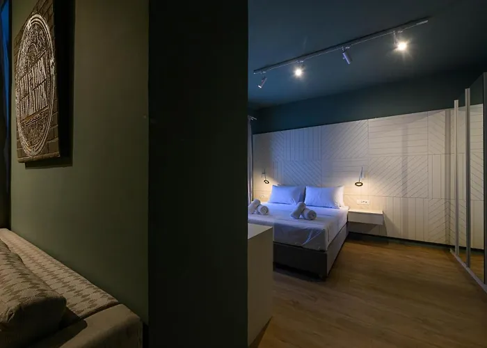 Blueblood - The Calamata