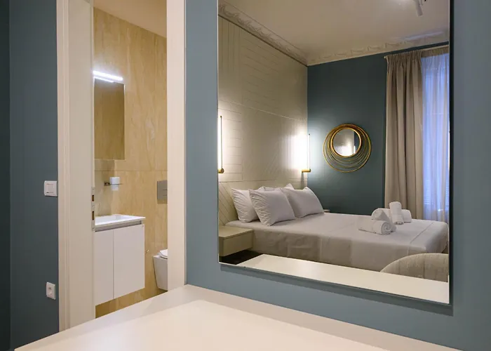 Blueblood - The Διαμέρισμα