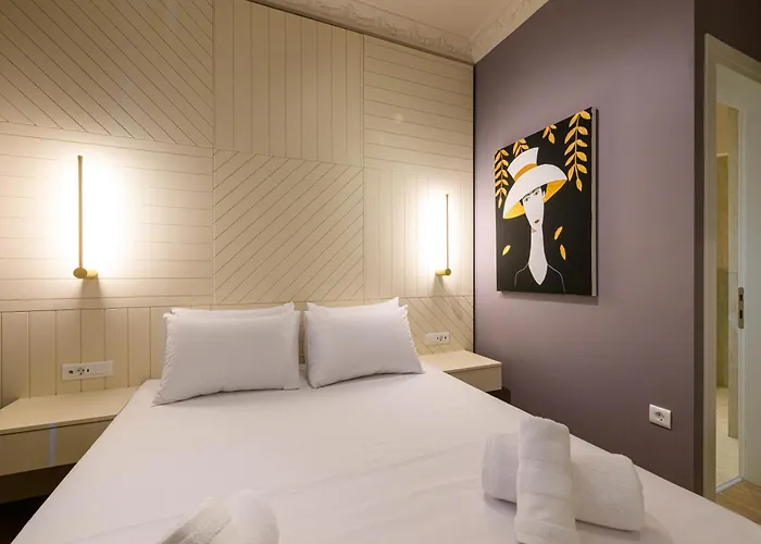 Blueblood - The Διαμέρισμα *