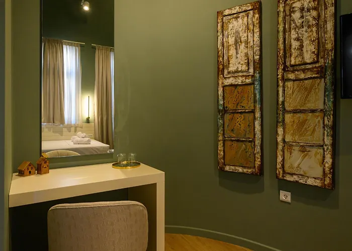 Blueblood - The Apartamento